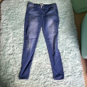 Celebrity Pink Skinny Blue Jeggings • Unknown size • ~ size 6/8 women’s